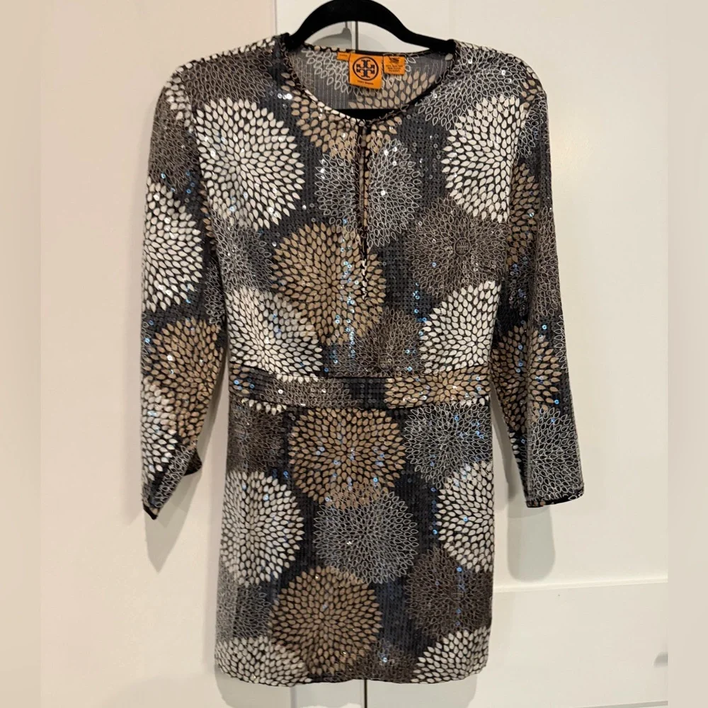 TORY BURCH Sequined Silk Dress With Pinhole Detail Size 2 cocktail party luxury